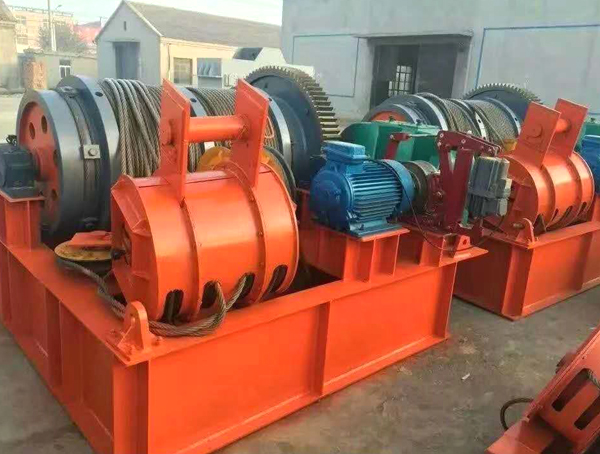 750大型卷揚(yáng)啟閉機(jī)